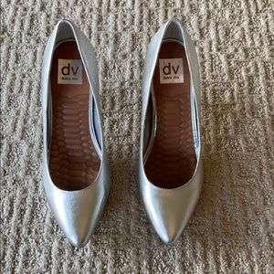 GUC DV silver heels